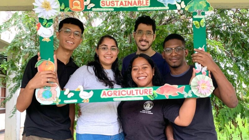 Buzzing with Innovation: team EntoPro Tackles Animal Feed Costs with Black Soldier Fly Project