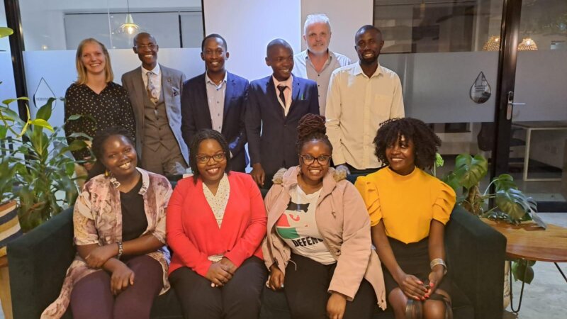 E-course participants meet informally in Nairobi