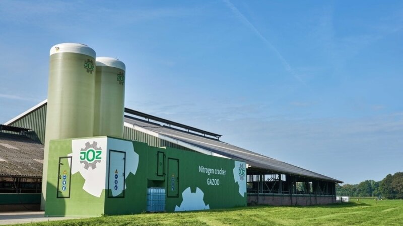 Comparing dairy farming across continents: Mind the trade-offs